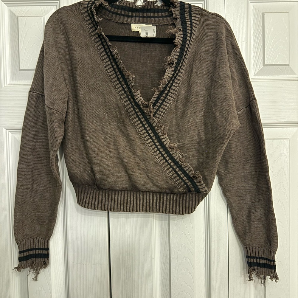 Promesa Brown V-Neck Sweater with Fringe